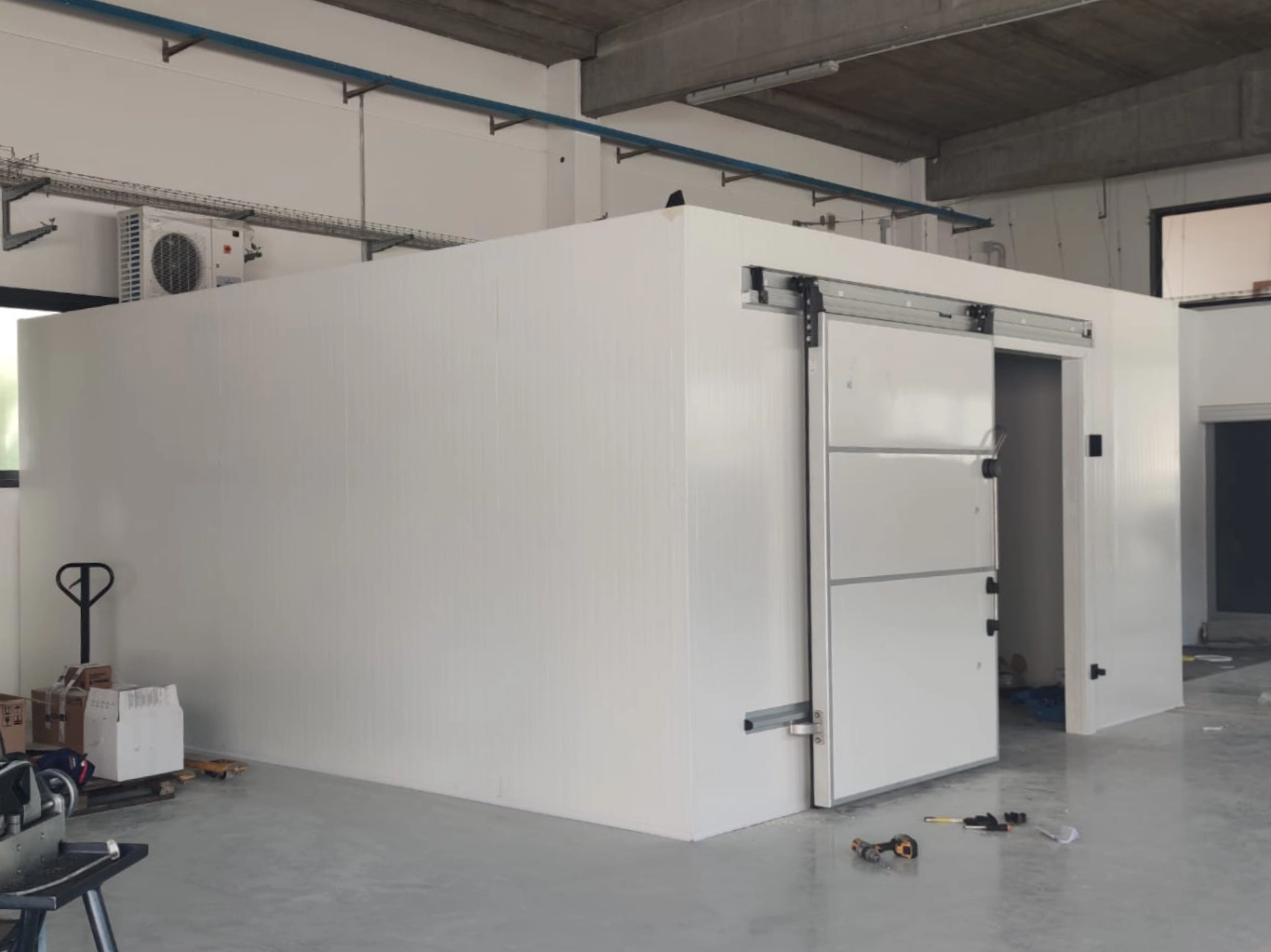 apertura-porte-scorrevole-appena-realizzata-nuovo-progetto