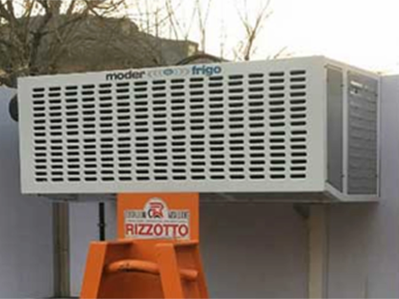 stoccaggio-merci-rifiuti-bologna